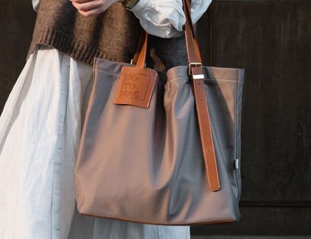 ナイロンバッグ トート 日常使いのシンプル大容量トート