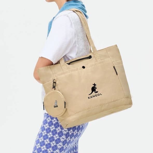 ナイロンバッグ ショルダー シンプル機能的トートバッグ
