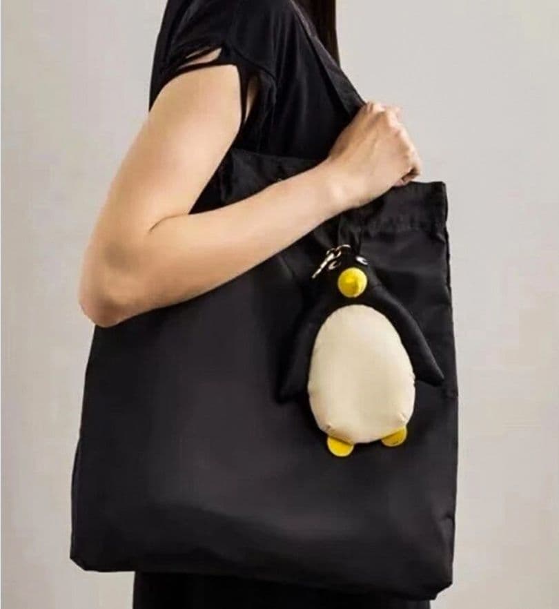 ナイロンバッグ トート ペンギンチャーム付きエコバッグ