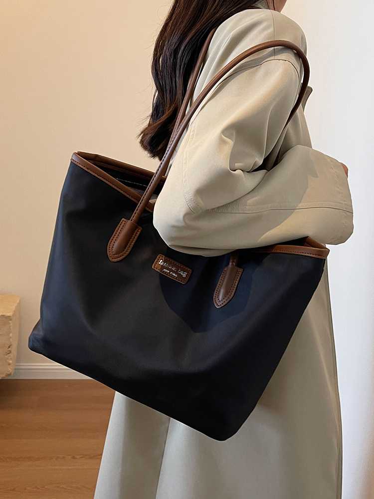ナイロンバッグ 上品シンプル 大容量トートバッグ