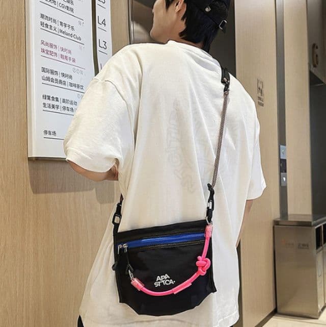 ナイロンバッグ 多機能コンパクト斜めがけナイロンサコッシュ