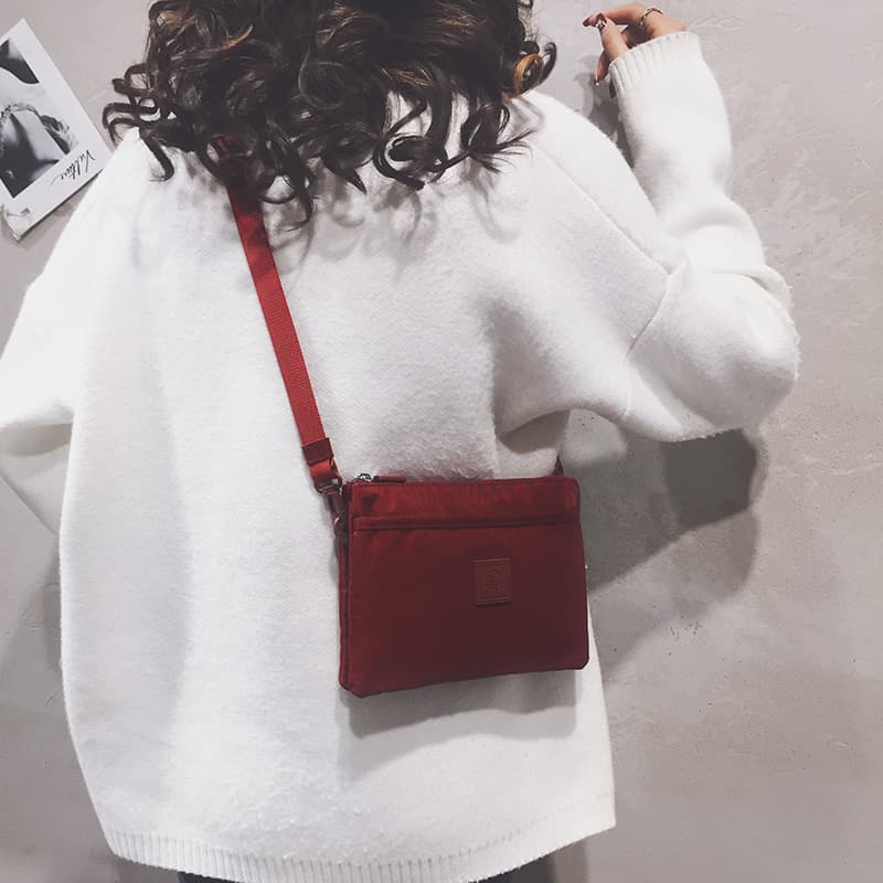 ナイロンバッグ シンプル軽量ミニポシェット
